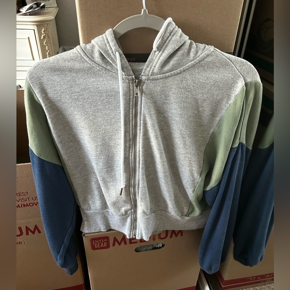 Zip up
